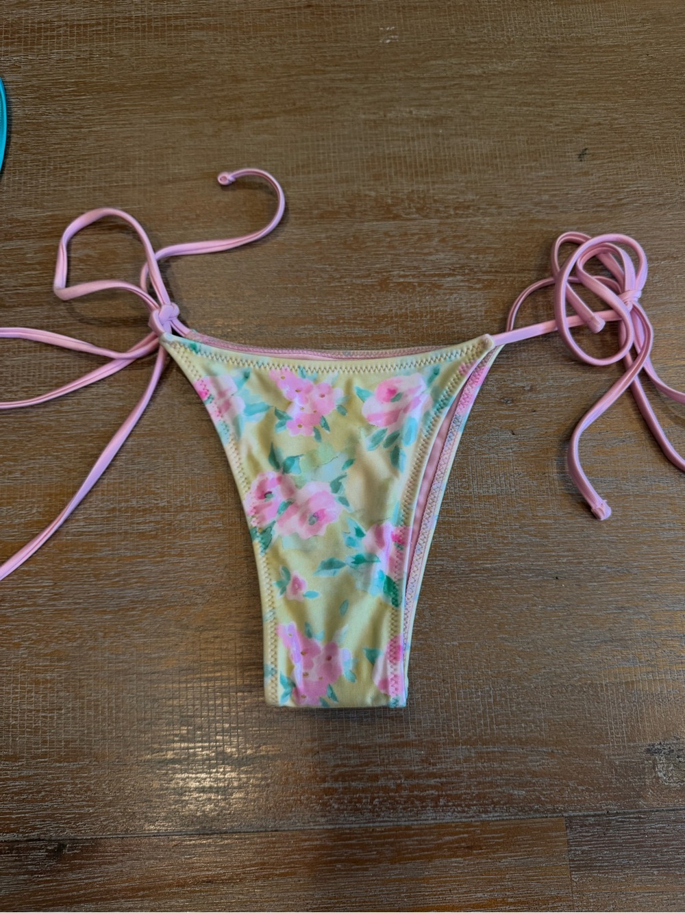 Frankies Bikinis Divine Skimpy String Bikini
Bottom in Nymphaea